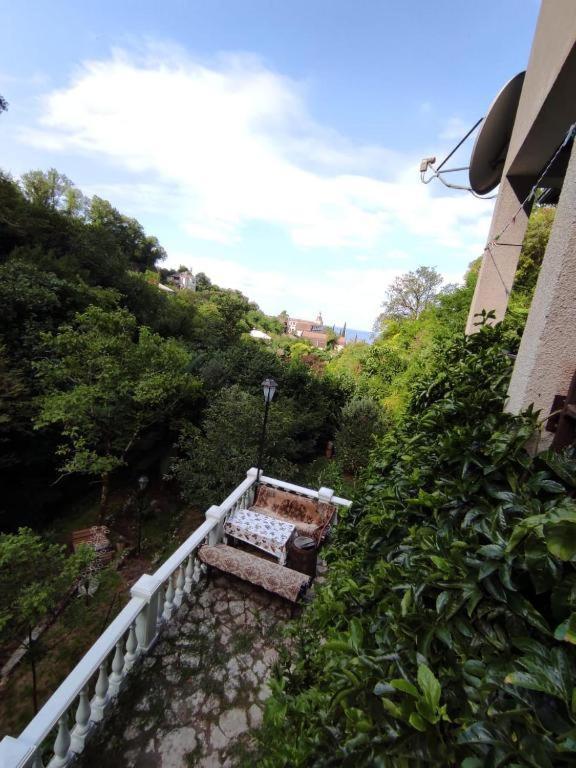 Guest House Chalet Agave Gagra Exterior photo