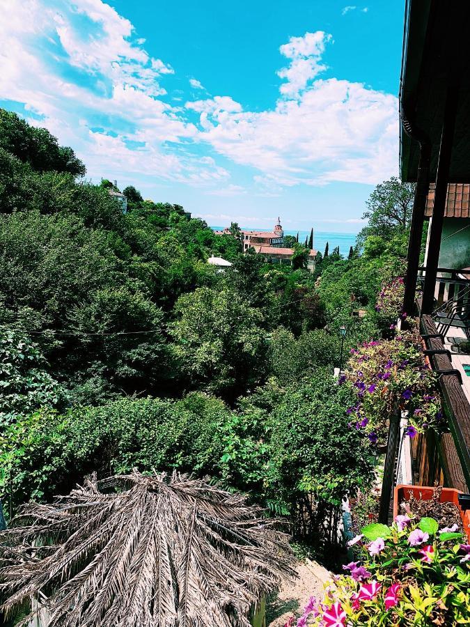 Guest House Chalet Agave Gagra Exterior photo